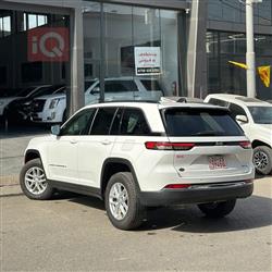 جیپ گراند شیرۆکی